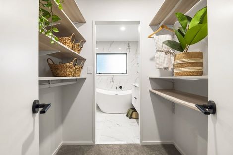 Photo of property in 2/48 Park Hill Road, Birkenhead, Auckland, 0626