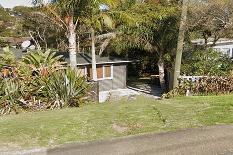 Photo of property in 14 Avonleigh Road, Green Bay, Auckland, 0604
