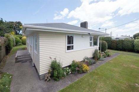 Photo of property in 39 Reid Avenue, Hawera, 4610