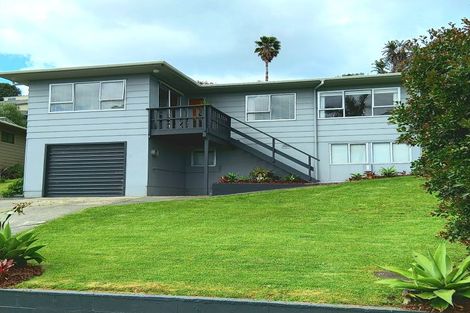 Photo of property in 10 Arawa Place, Onerahi, Whangarei, 0110
