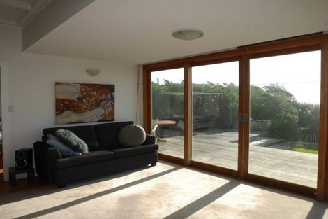 Photo of property in 106 The Parade, Paekakariki, 5034