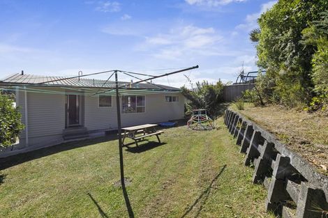 Photo of property in 43 Holland Street, Wainuiomata, Lower Hutt, 5014