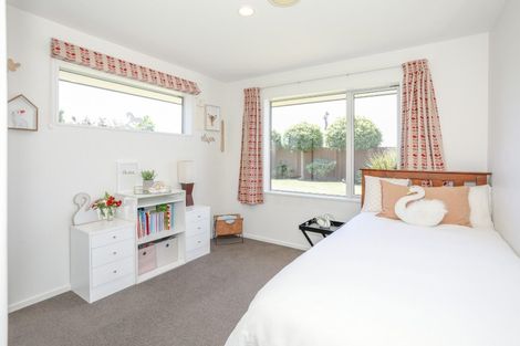 Photo of property in 21 Jacqueline Drive, West Melton, 7618