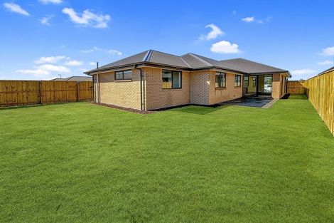 Photo of property in 10 Applegrove Crescent, Belfast, Christchurch, 8051