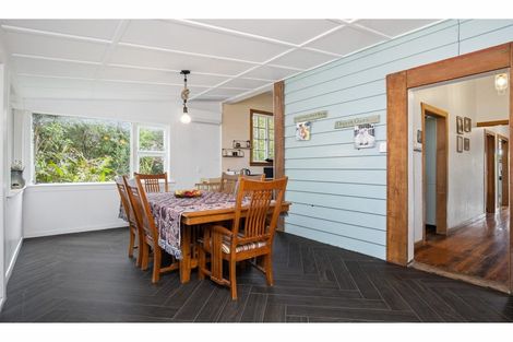 Photo of property in 81 Colombo Road, Waiuku, 2123