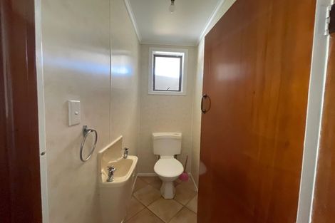 Photo of property in 23 Evans Road, Glen Eden, Auckland, 0602