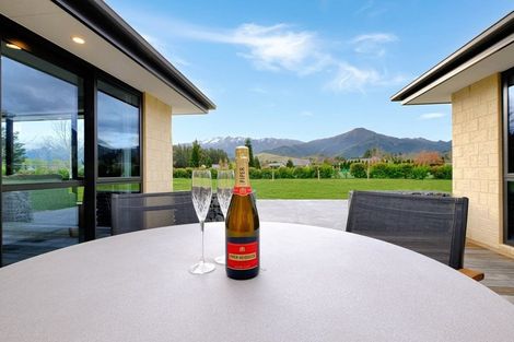 Photo of property in 30 Lochiel Drive, Hanmer Springs, 7334