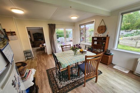 Photo of property in 14 Oxford Street, Holmes Hill, Oamaru, 9401