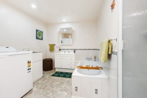 Photo of property in 61 Ortive Street, Cromwell, 9310