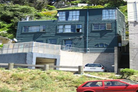 Photo of property in 9b Onslow Road, Khandallah, Wellington, 6035