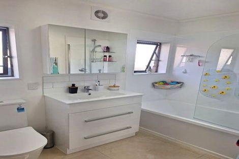 Photo of property in 4/30 Leighton Avenue, Waiwhetu, Lower Hutt, 5010