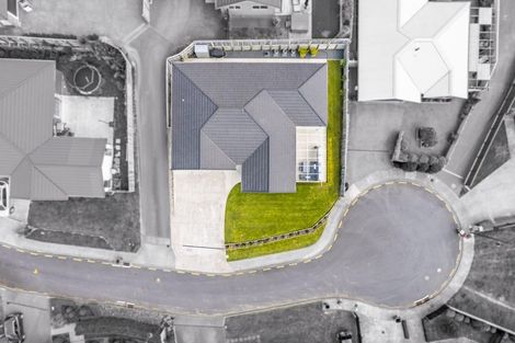 Photo of property in 35 Kurth Crescent, Silverstream, Upper Hutt, 5019