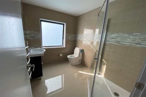 Photo of property in 9 Nagra Lane, Papakura, 2110