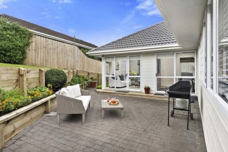 Photo of property in 37 Nicholas Road, Somerville, Auckland, 2014