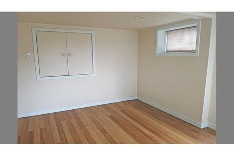 Photo of property in 592 Beach Road, Rothesay Bay, Auckland, 0630