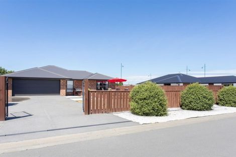 Photo of property in 114 Pegasus Boulevard, Pegasus, 7612