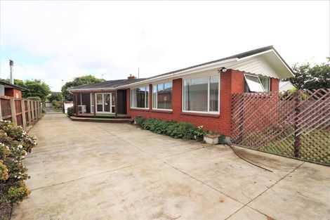 Photo of property in 15 Newbridge Place, Ilam, Christchurch, 8041