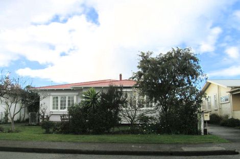 Photo of property in 416 Massey Street, Akina, Hastings, 4122