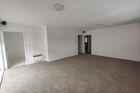 Photo of property in 2 King Richard Place, Browns Bay, Auckland, 0630