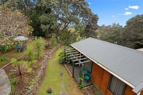 Photo of property in 35 Pohutukawa Drive, Athenree, Katikati, 3177