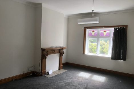 Photo of property in 38 Macdonald Crescent, Te Aro, Wellington, 6011