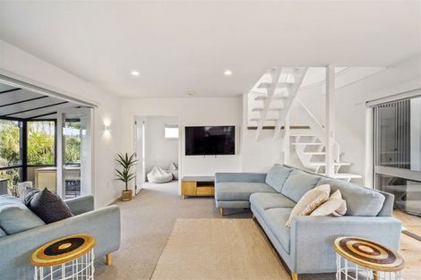 Photo of property in 1/306 Beach Road, Campbells Bay, Auckland, 0630