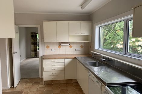 Photo of property in 52 Athol Terrace, Upper Riccarton, Christchurch, 8041