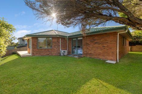 Photo of property in 36 Roy Maloney Drive, Henderson, Auckland, 0612