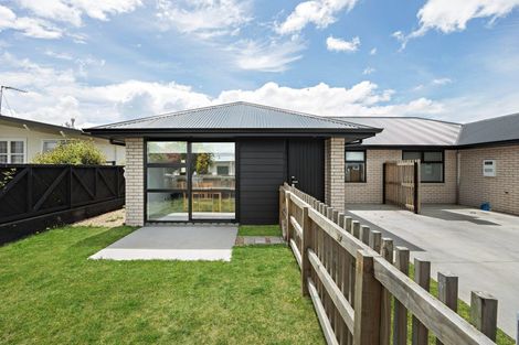 Photo of property in 2/2 Grange Avenue, Nawton, Hamilton, 3200