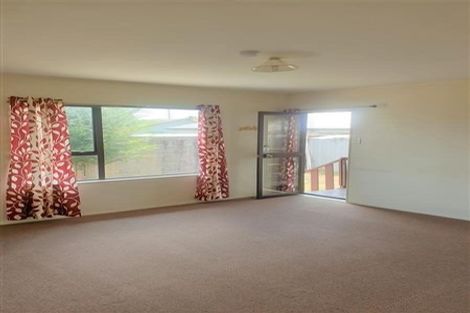 Photo of property in 2/6 Fleming Street, Manurewa East, Auckland, 2102