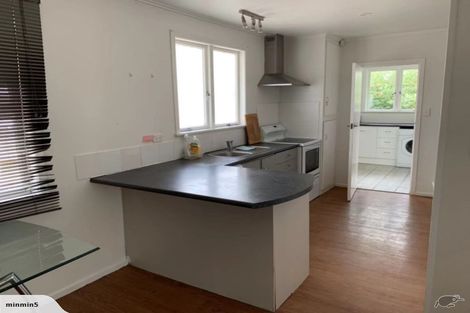 Photo of property in 5 Ingleby Place, Kelston, Auckland, 0602