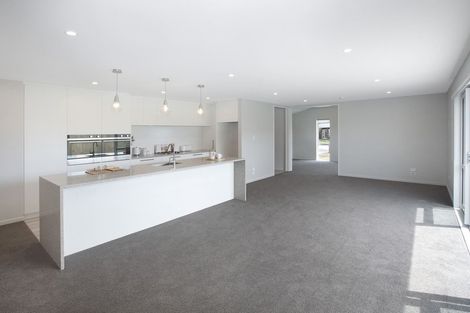 Photo of property in 13 Loch Tanna Way, Broomfield, Christchurch, 8042