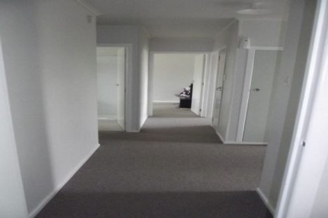 Photo of property in 13a Ribblesdale Road, Henderson, Auckland, 0612