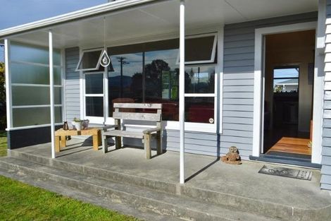 Photo of property in 25 Lemon Street, Otaki, 5512