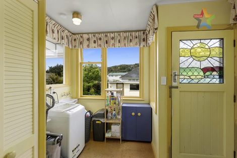 Photo of property in 337 George Street, Stokes Valley, Lower Hutt, 5019