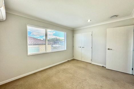 Photo of property in 10 Palazzo Close, Flat Bush, Auckland, 2019