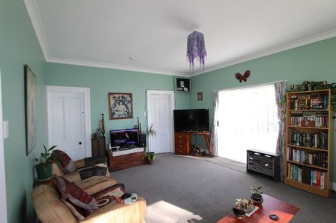 Photo of property in 11 Tyndall Street, Pahiatua, 4910
