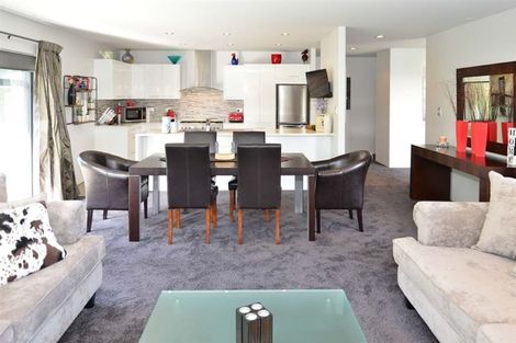 Photo of property in 33 Serene Place, Gulf Harbour, Whangaparaoa, 0930