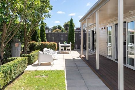 Photo of property in 16a Winton Street, St Albans, Christchurch, 8014