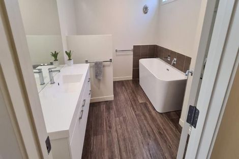 Photo of property in 101a Awataha Crescent, Pyes Pa, Tauranga, 3110