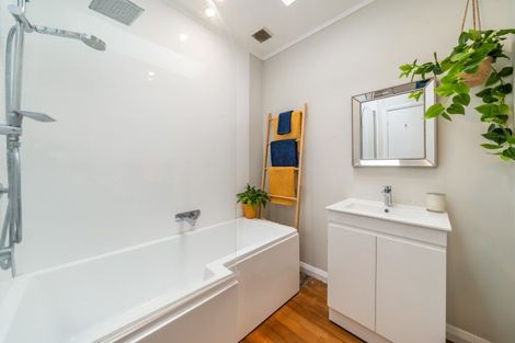 Photo of property in 14 Pempsey Street, Silverstream, Upper Hutt, 5019