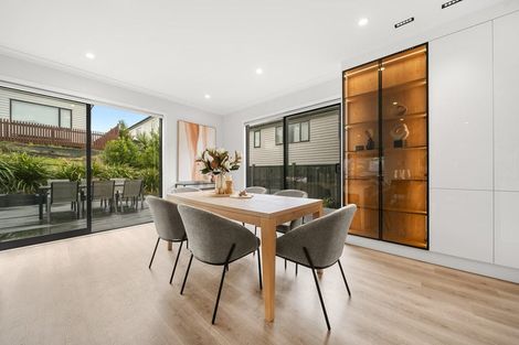 Photo of property in 1 Luff Place, Long Bay, Auckland, 0630