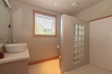 Photo of property in 1 Peak View Ridge, Wanaka, 9305