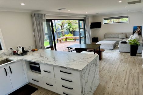 Photo of property in 5 Conway Place, Terrace End, Palmerston North, 4410