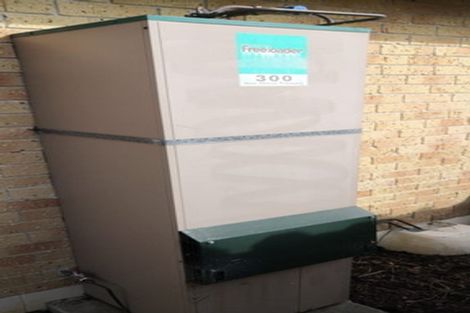 Photo of property in 10 Trovare Place, Golflands, Auckland, 2013