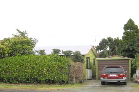 Photo of property in 117 Ocean Beach Road, Tairua, 3508