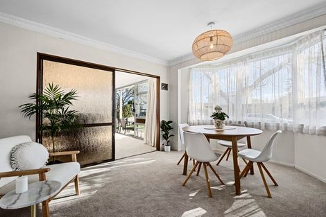 Photo of property in 2a Kauri Street, Merrilands, New Plymouth, 4312