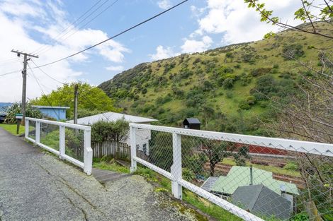 Photo of property in 56 Tilley Road, Paekakariki, 5034