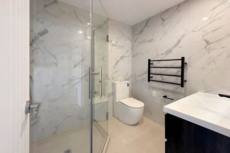 Photo of property in 7c Taratoa Street, Point England, Auckland, 1072