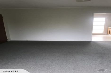 Photo of property in 2/32 Eastern Beach Road, Eastern Beach, Auckland, 2012